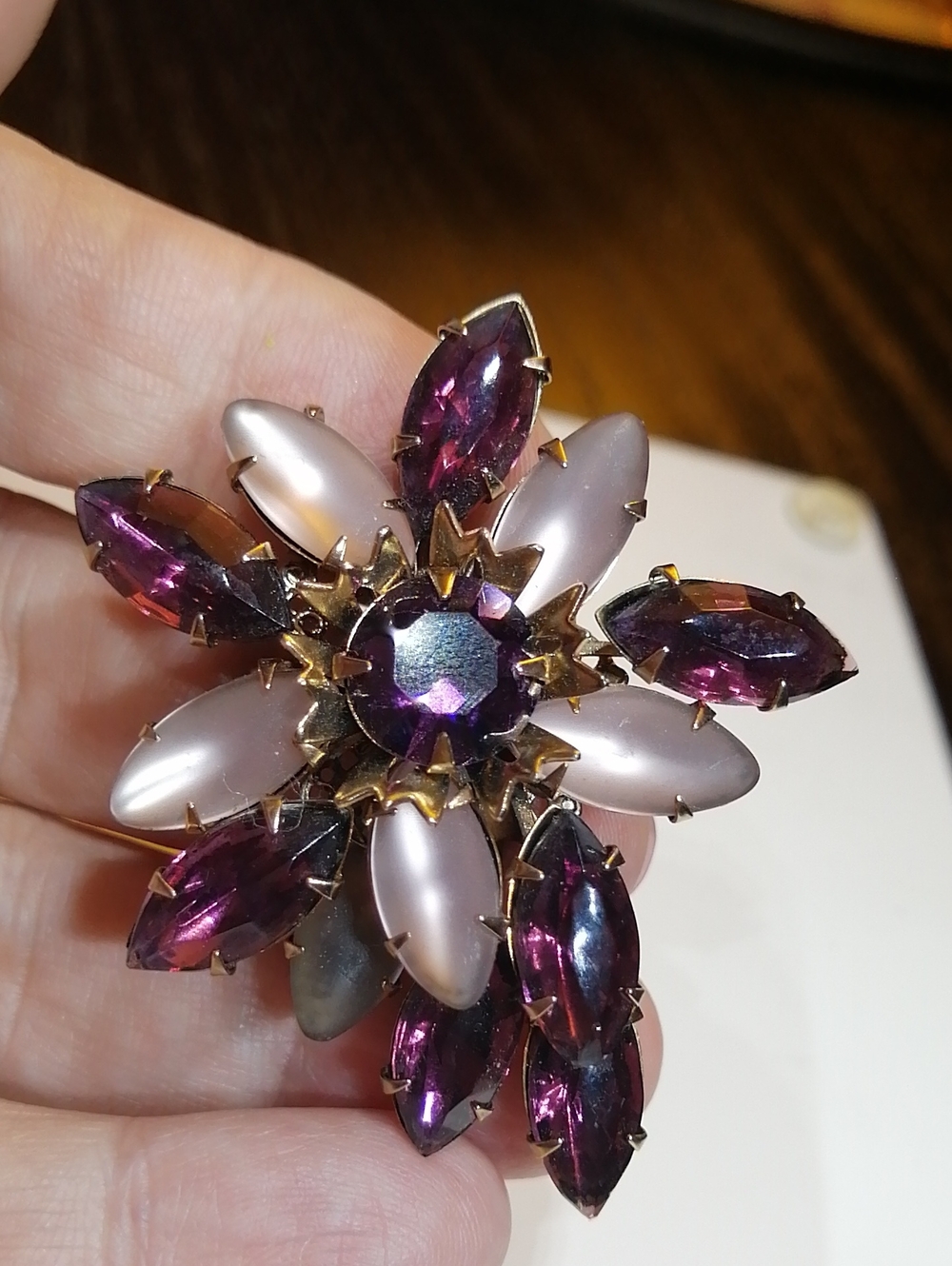 Vintage 50s Purple Crystal & Frosted Glass Brooch